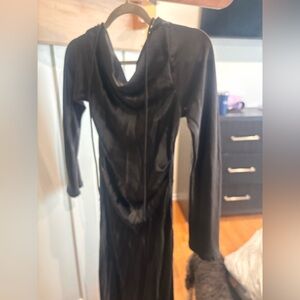 Chic Long Sleeve Black Dress